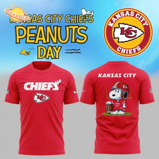 Kansas City Chiefs x Peanuts Snoopy Special Edition T-Shirt