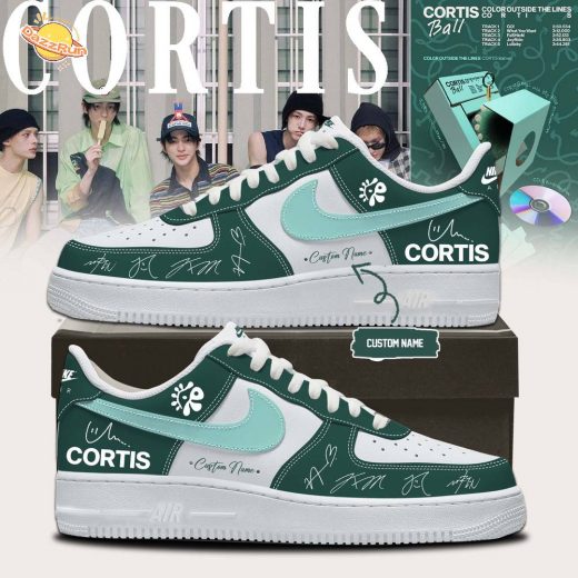 CORTIS ”COLOR OUTSIDE THE LINES” Limited Edition Signature